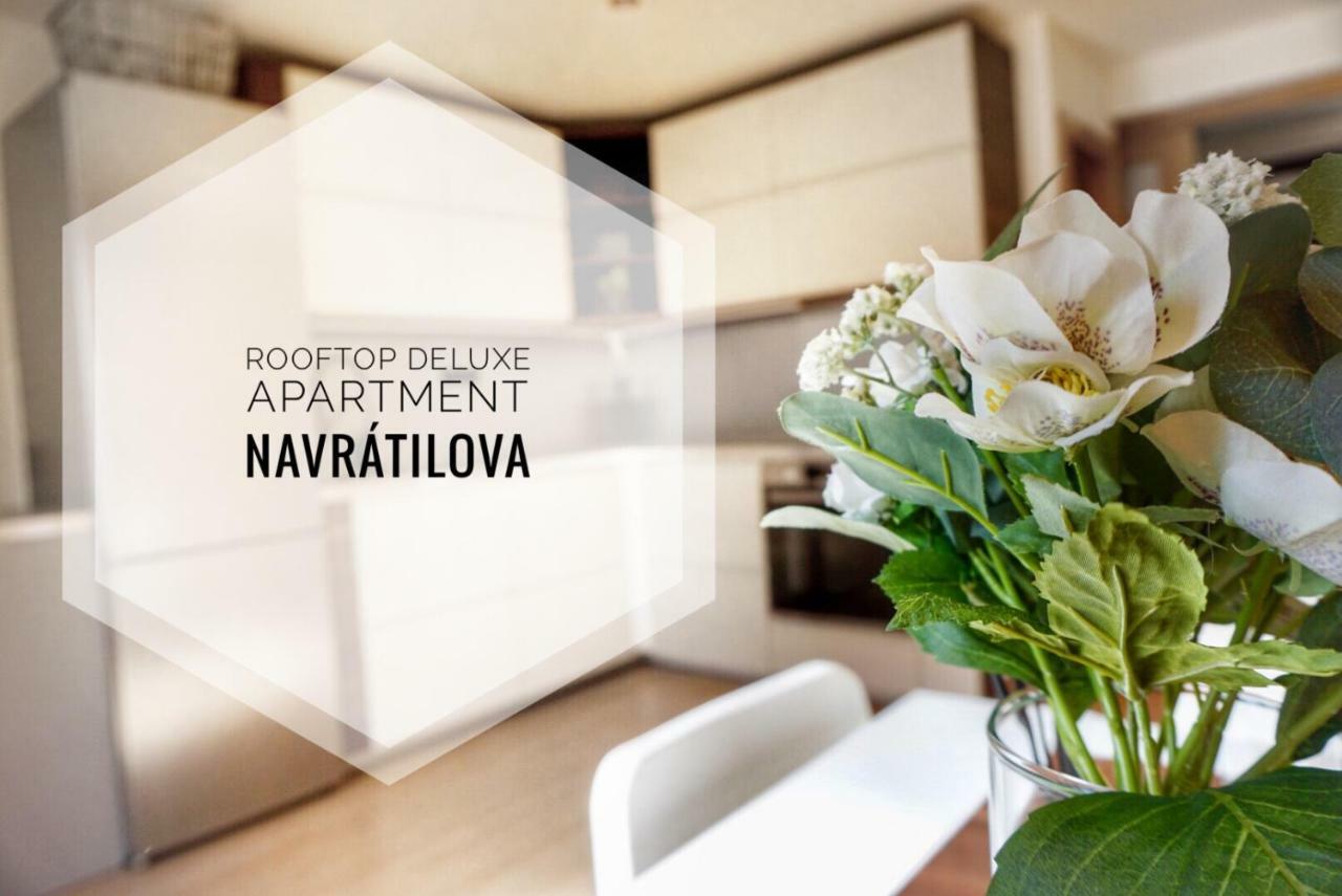 Rooftop Deluxe Apartment Прага Екстериор снимка